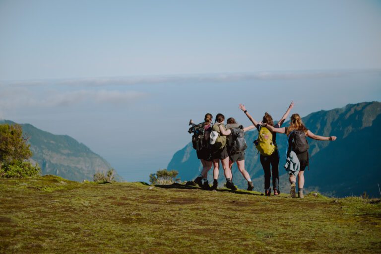 a group of 5 female hikers on the trek in Madeira Group hike in Madeira